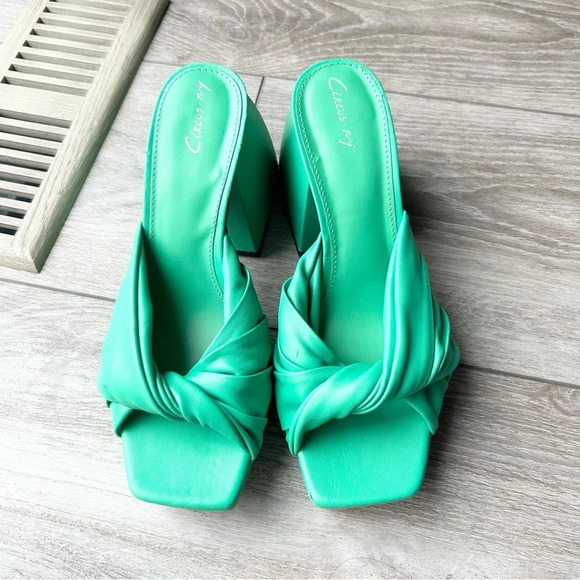 Circus by Sam Edelman Marianna Woven Slide Sandals - Picture 5 of 16